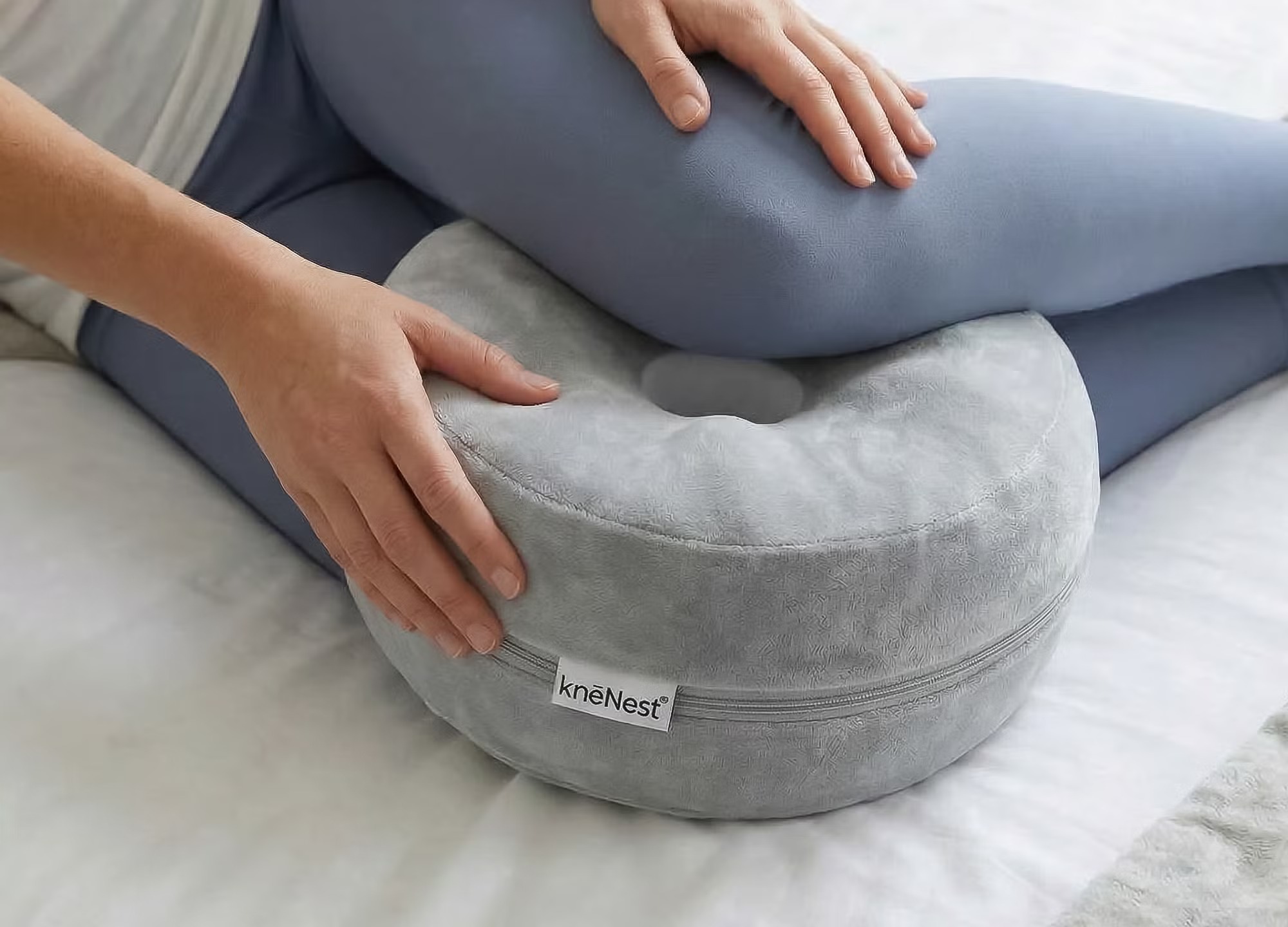 kneNest pillow in use